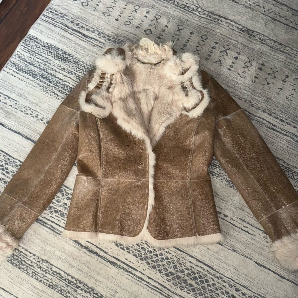 Elie Tahari Shearling Jacket Size Small 100% Rabbit Fur Beige Cream